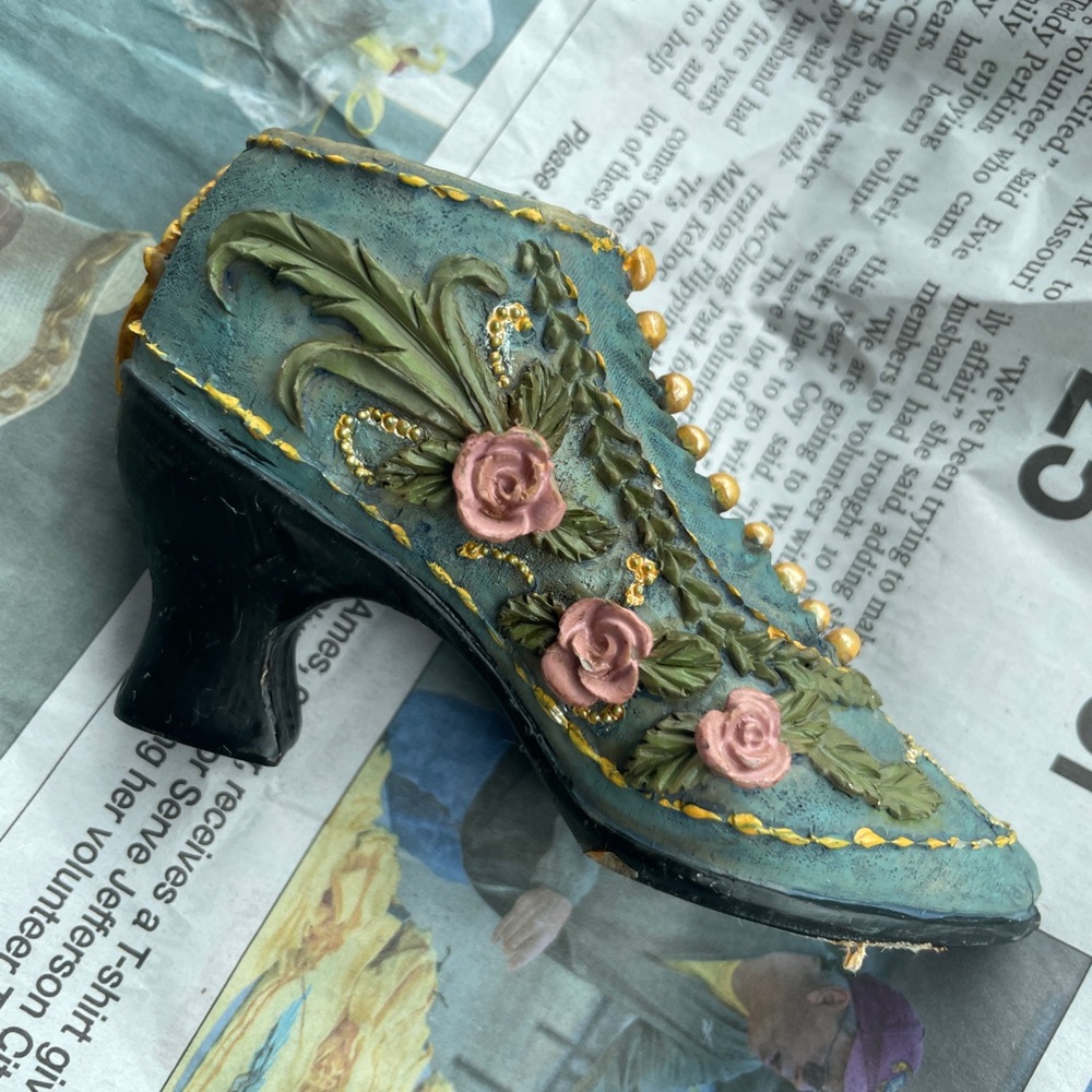 Floral Embellished Women's Shoe